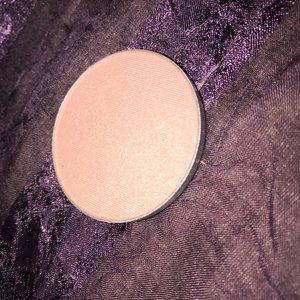 MAC Cosmetics Depotted STUNNER SATIN POWDER BLUSH Limited Edition